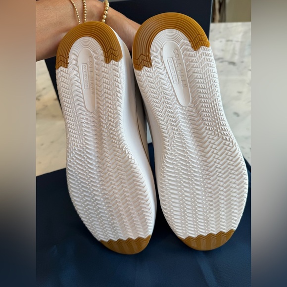 Cole Haan Women's Topspin White Leather Sneakers Size 8 - Picture 5 of 7